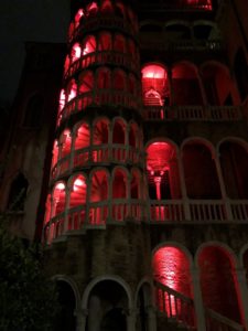 Read more about the article Scala Contarini del Bovolo