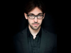 Read more about the article Daniel Cohen conduct Beethoven