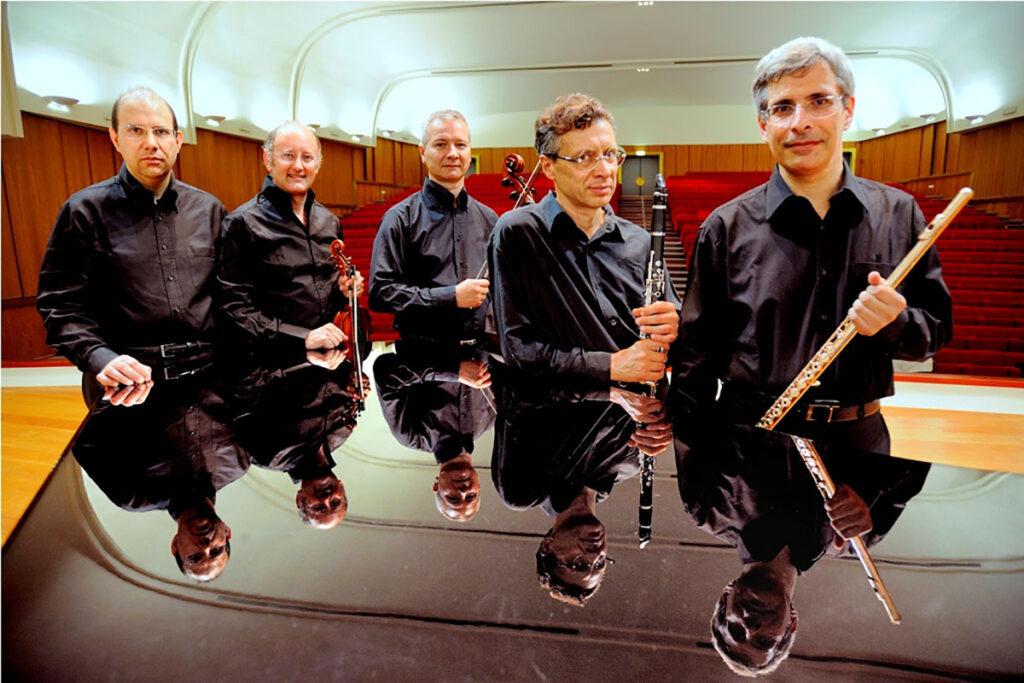 ex novo ensemble