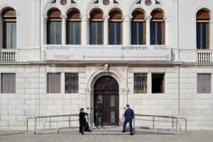 Read more about the article Non-Extractive Architecture