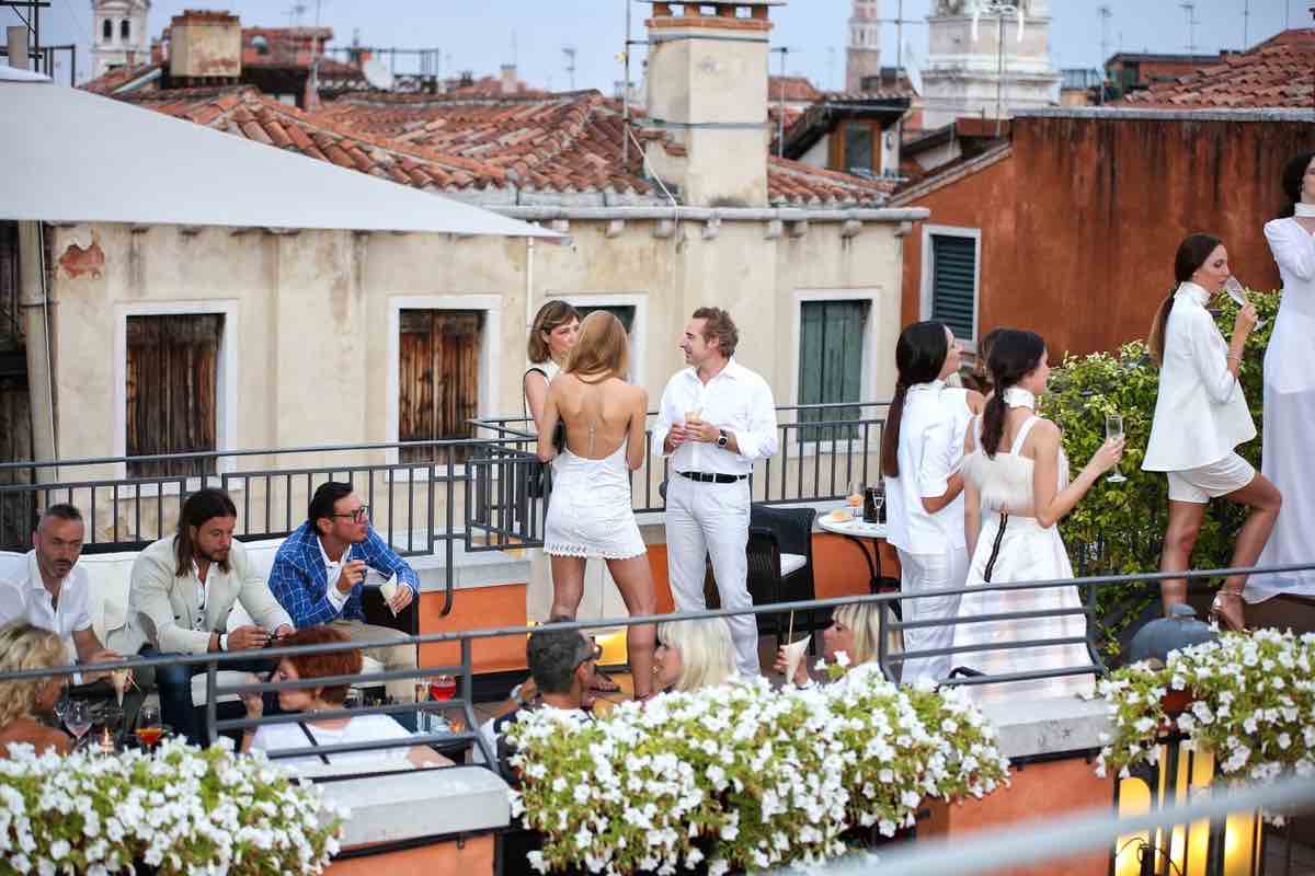 Splendid White Party 2024 - veveglass