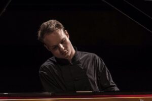 Read more about the article Giovanni Bertolazzi in recital